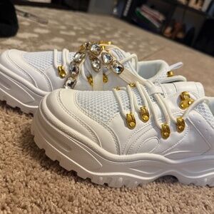 White Chunky Sneakers NIB size 9